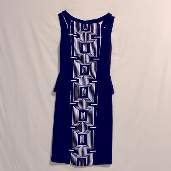 Fitted dress with ruffles around waist | size 8 - Picture 6 of 10